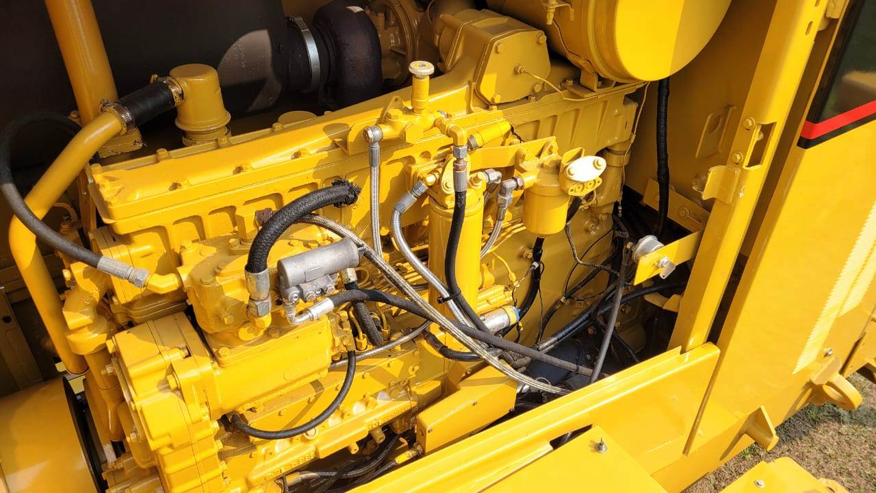 Motoniveladora Caterpillar 16H 2001 - Imagem 11
