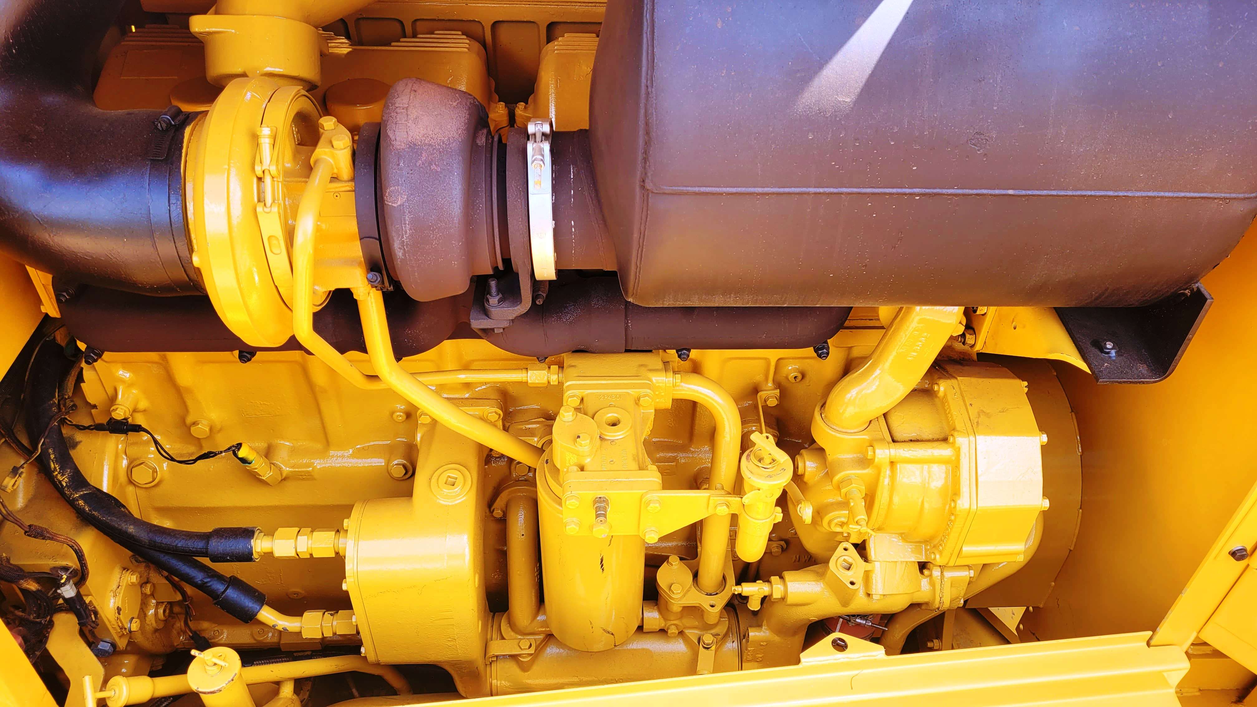 Motoniveladora Caterpillar 16H 2001 - Imagem 13