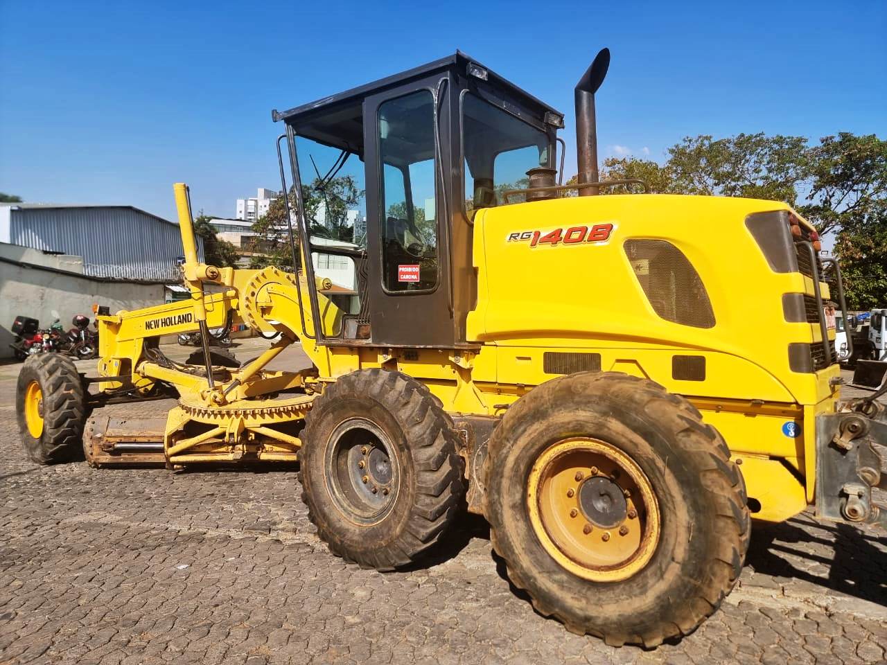 Motoniveladora New Holland RG140 2009 - Imagem 2