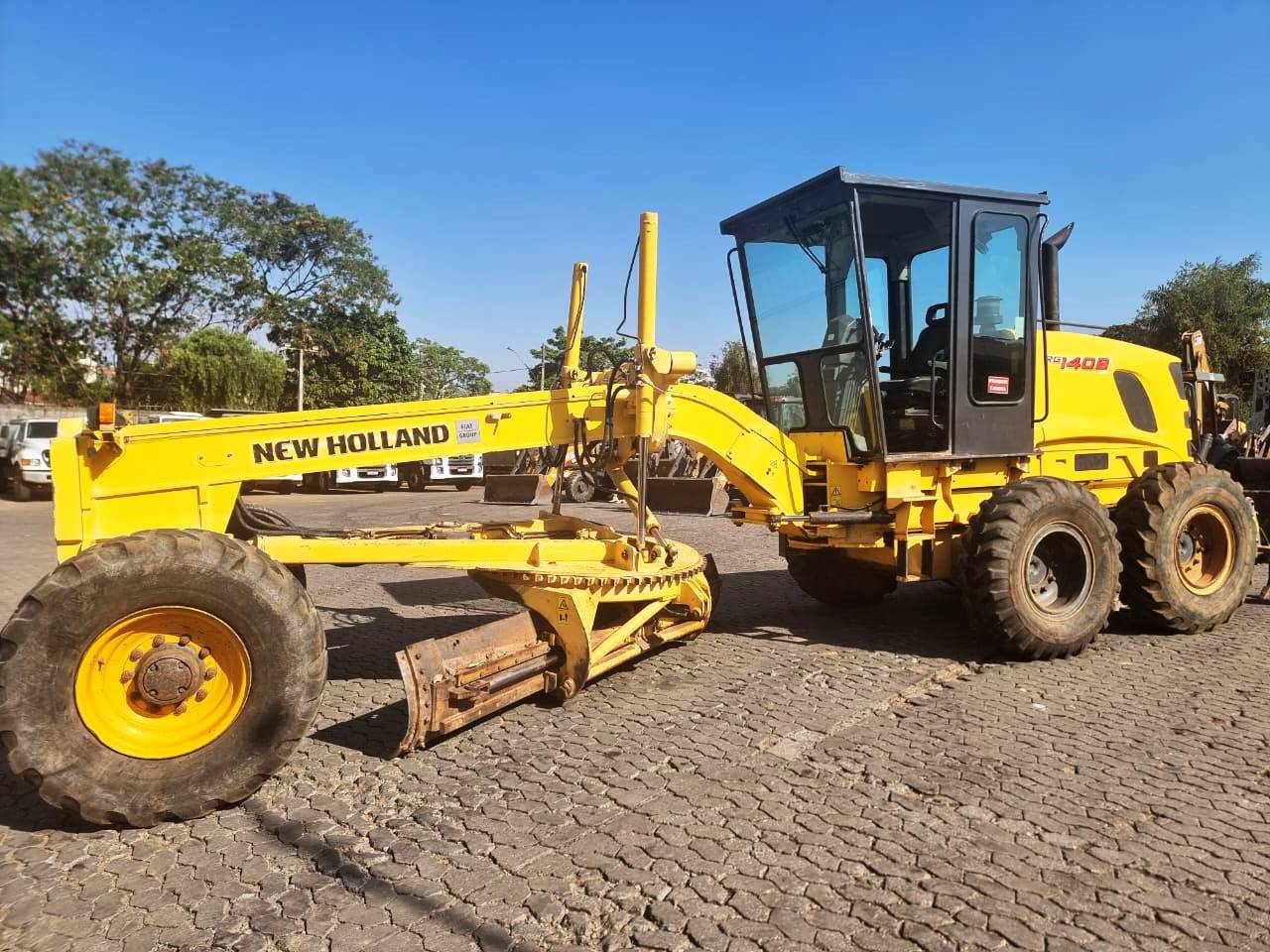Motoniveladora New Holland RG140 2009 - Imagem 5