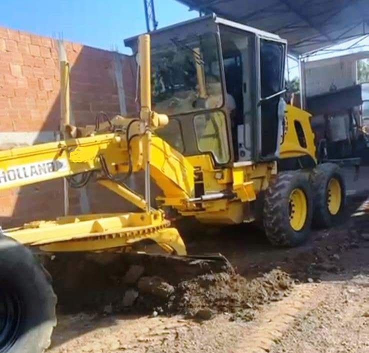 Motoniveladora New Holland RG140 2010 - Imagem 1