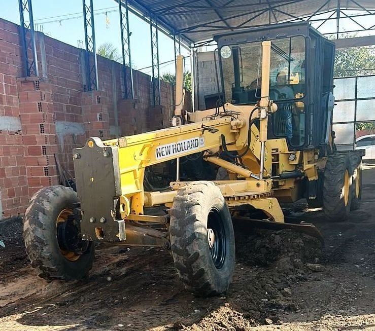 Motoniveladora New Holland RG140 2010 - Imagem 4