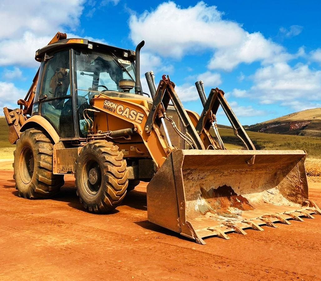 Retroescavadeira Case 580N 2023 - Imagem 1