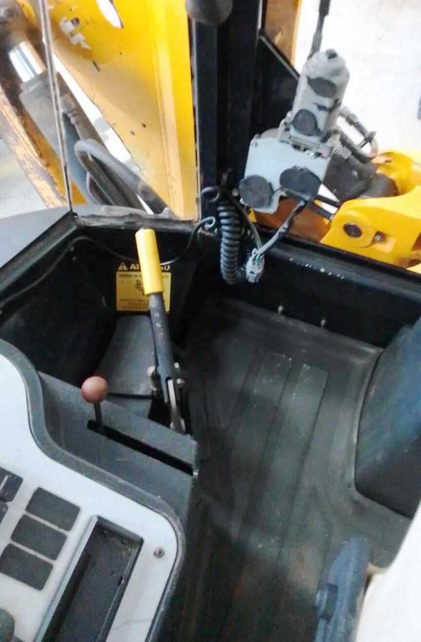 Retroescavadeira JCB 3C 2013 - Imagem 4