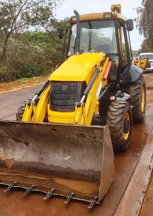 Retroescavadeira JCB 3C 2014 - Imagem 3