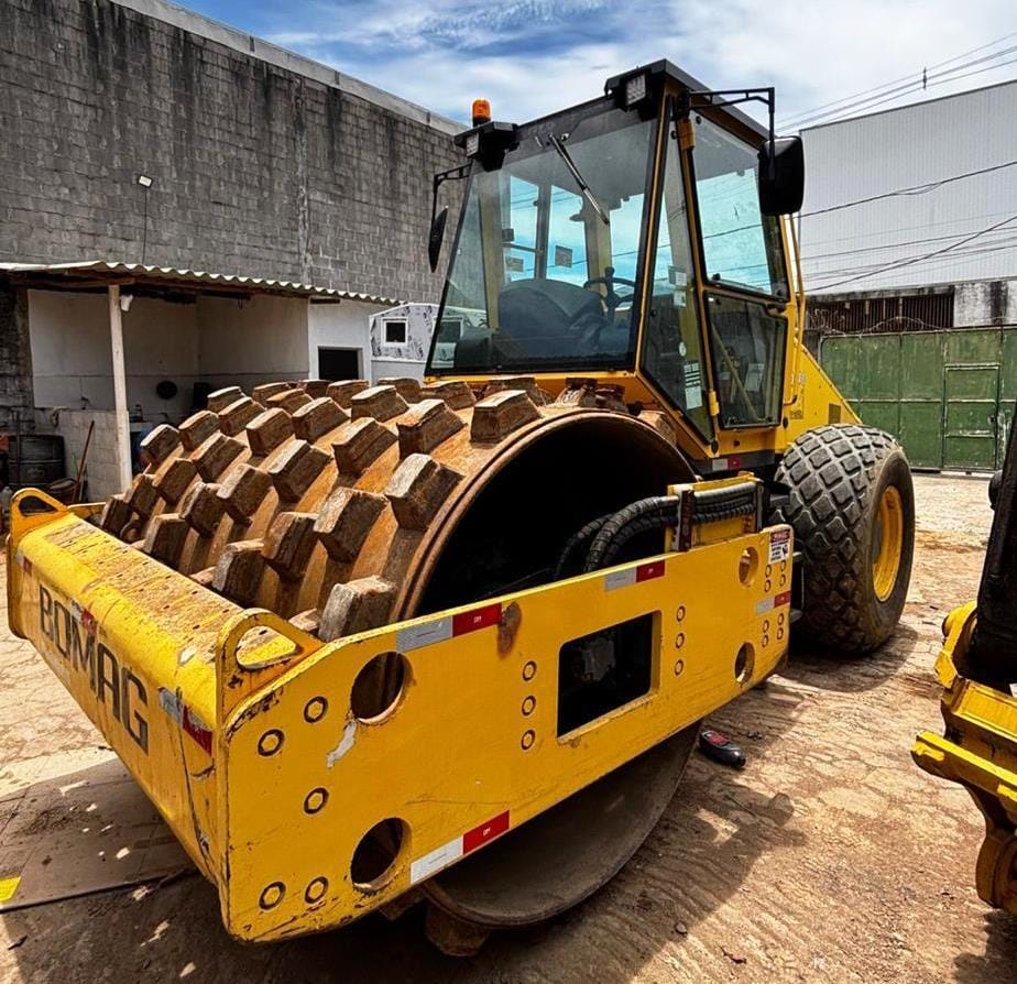 Rolo compactador Bomag BW212 2010 - Imagem 3
