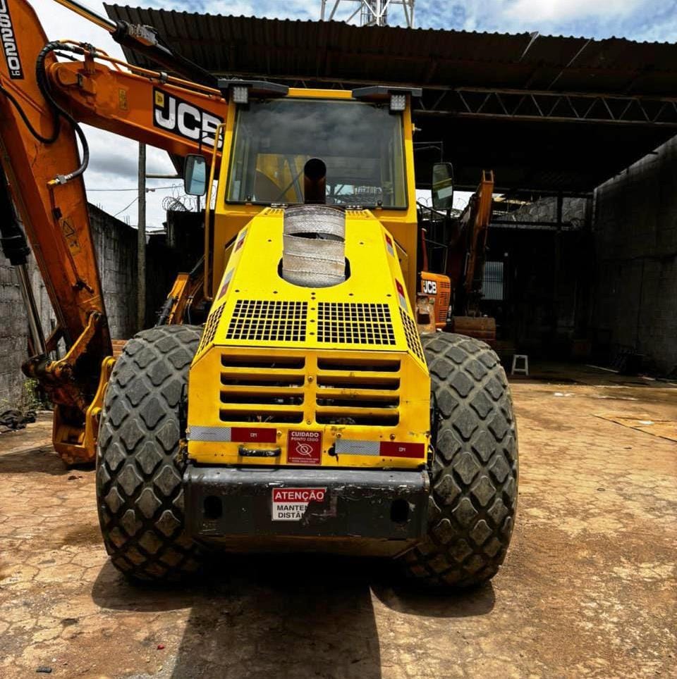 Rolo compactador Bomag BW212 2010 - Imagem 5