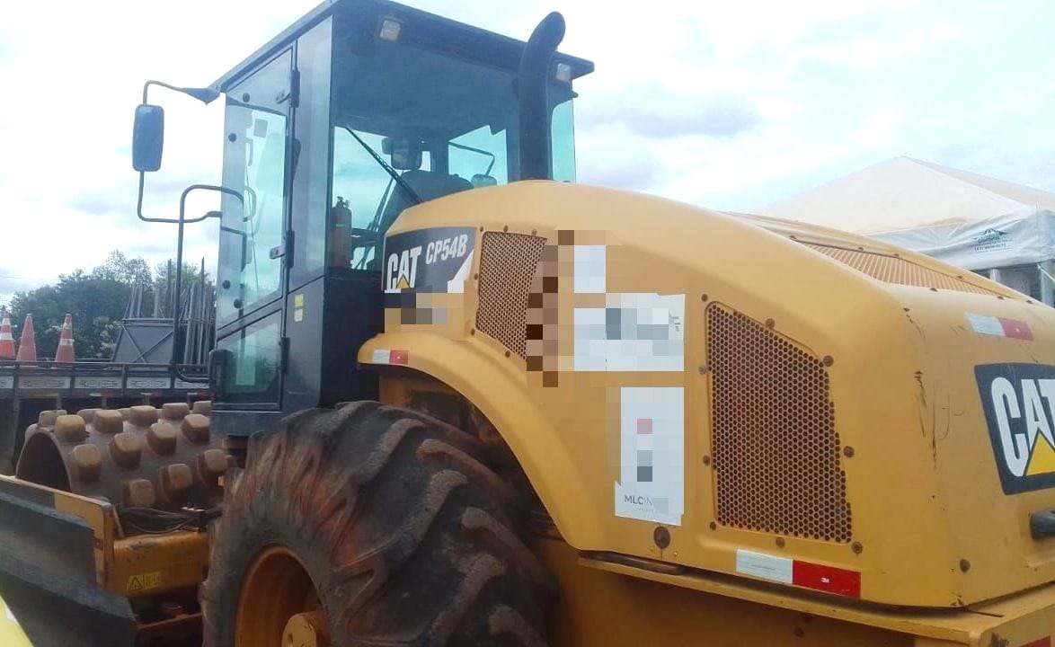 Rolo compactador Caterpillar CP54B 2014 - Imagem 3