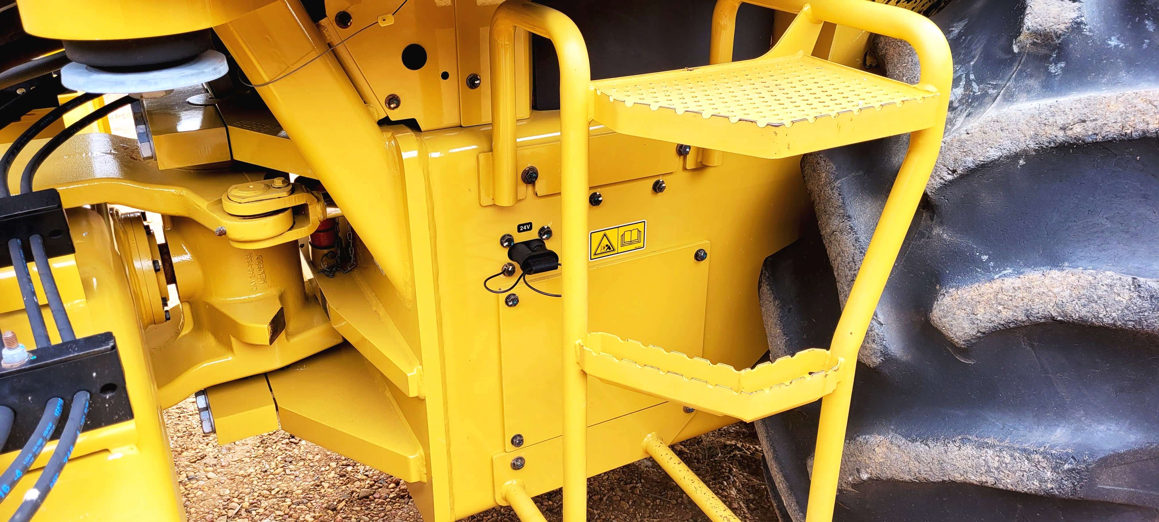 Rolo compactador Caterpillar CP54B 2019 - Imagem 16