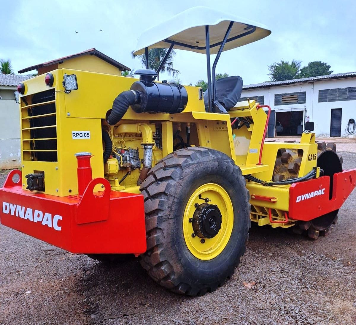 Rolo compactador Dynapac CA15 1980 - Imagem 1