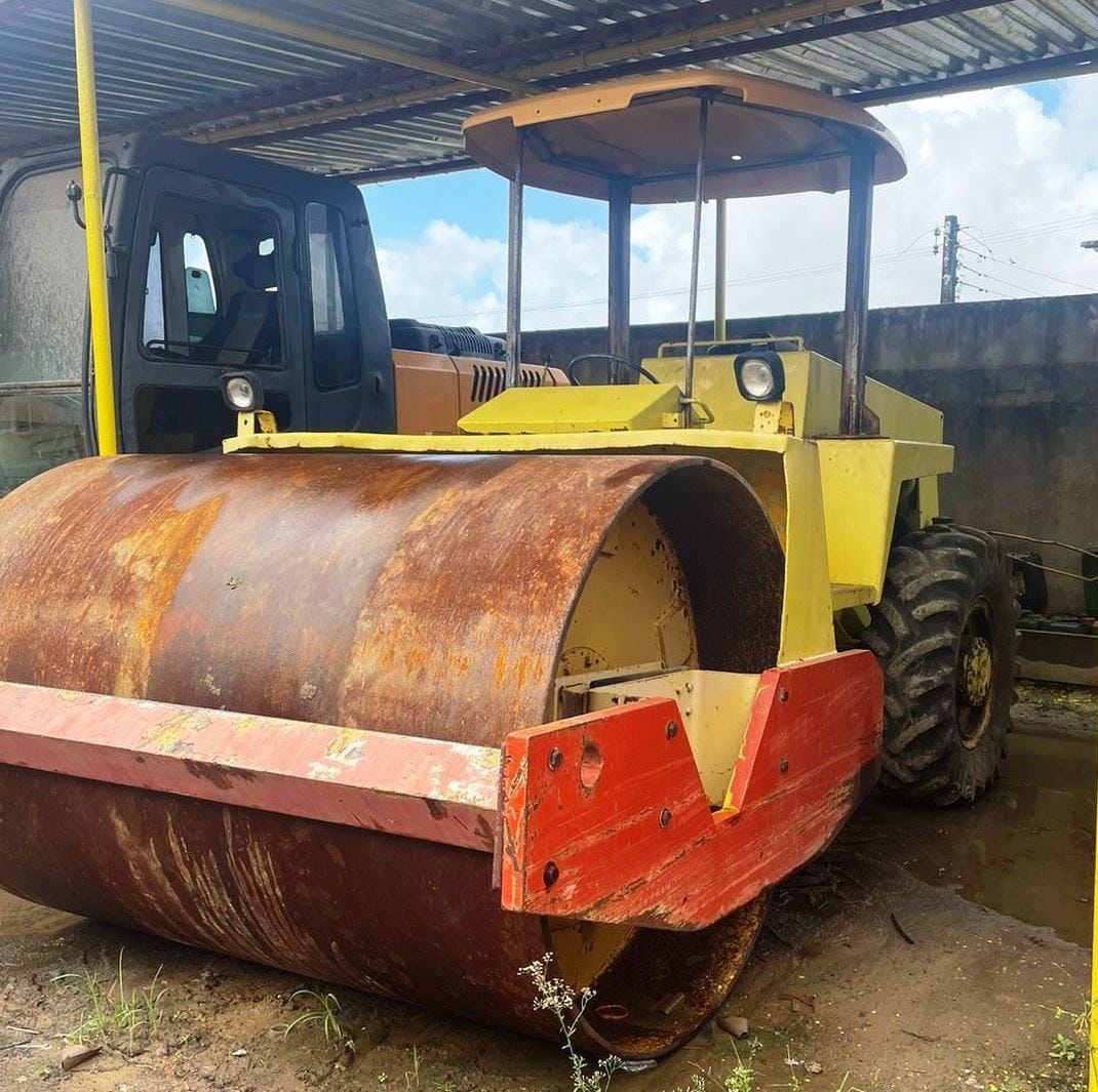 Rolo compactador Dynapac CA25 1986 - Imagem 1