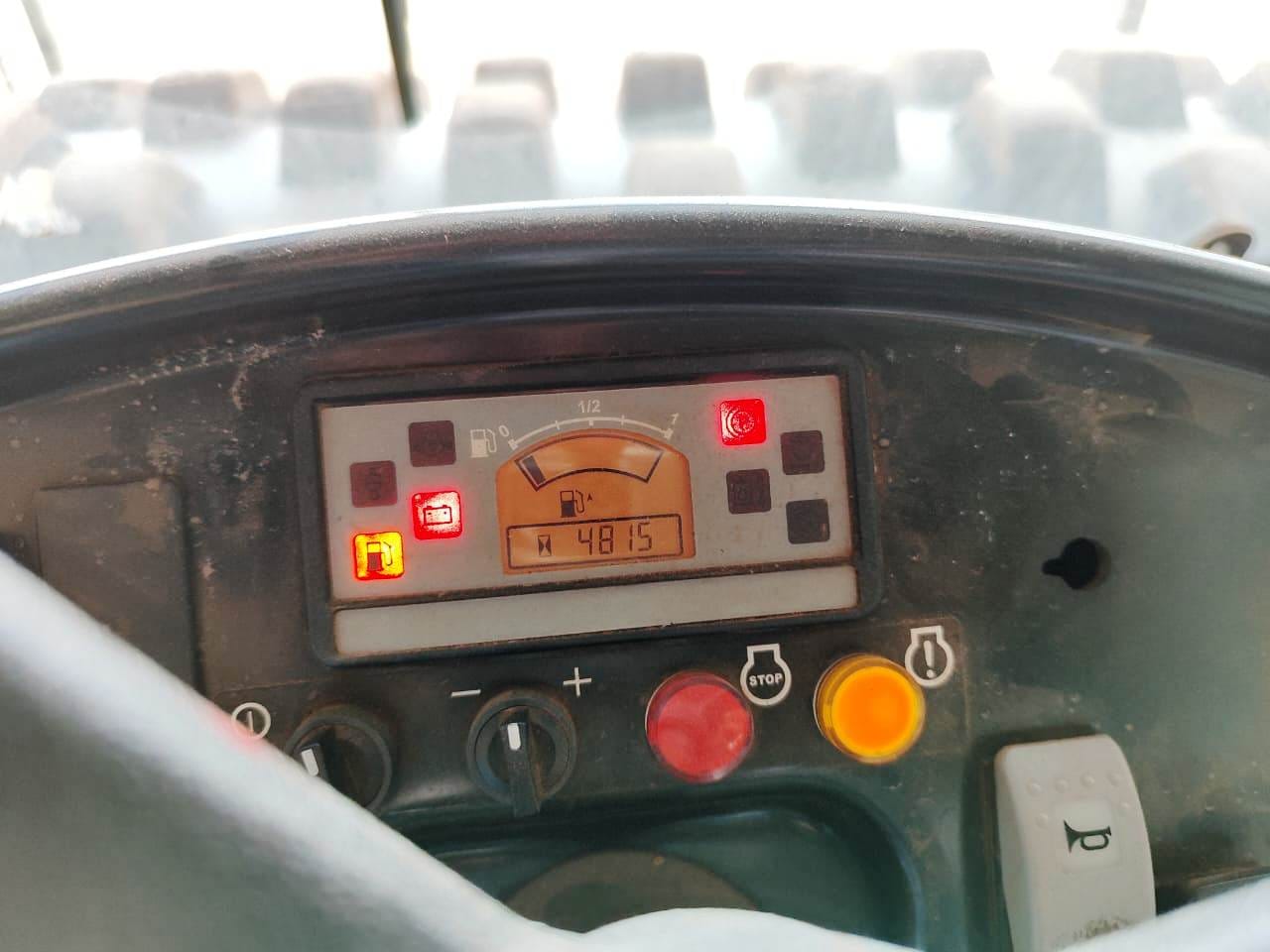 Rolo compactador Dynapac CA250 2013 - Imagem 2