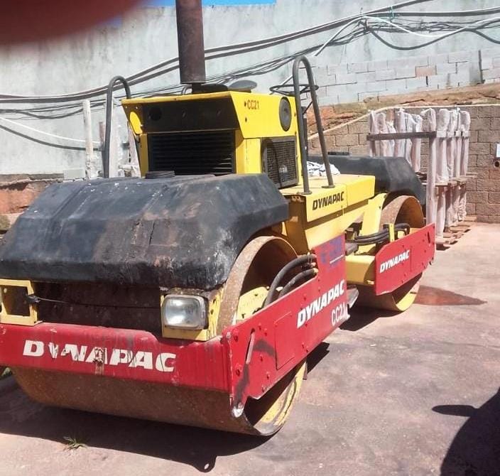 Rolo compactador Dynapac CC21 1998 - Imagem 1