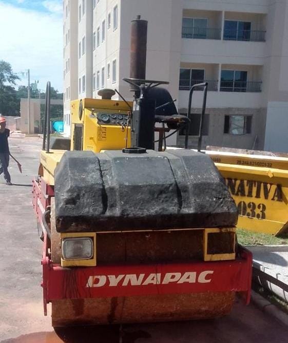Rolo compactador Dynapac CC21 1998 - Imagem 2