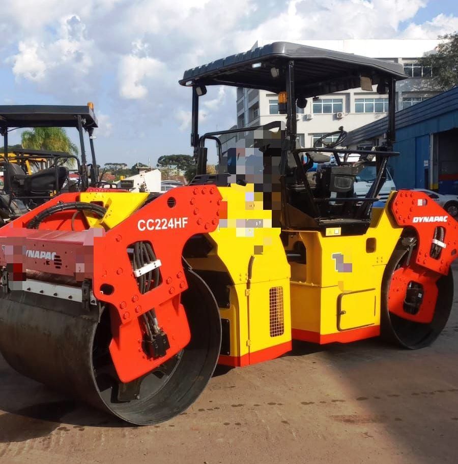 Rolo compactador Dynapac CC224 2009 - Imagem 1