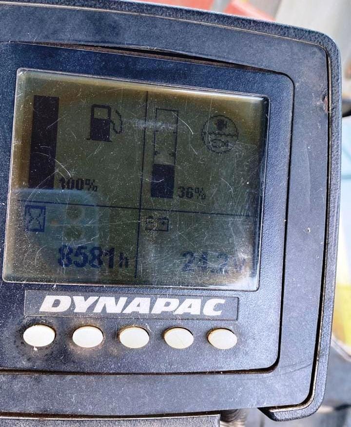Rolo compactador Dynapac CC 424 2013 - Imagem 2