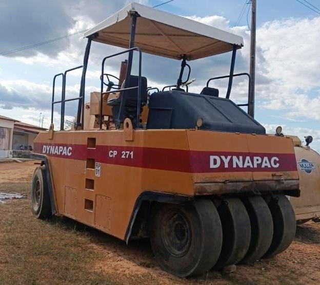 Rolo compactador Dynapac CP-271 2003 - Imagem 3
