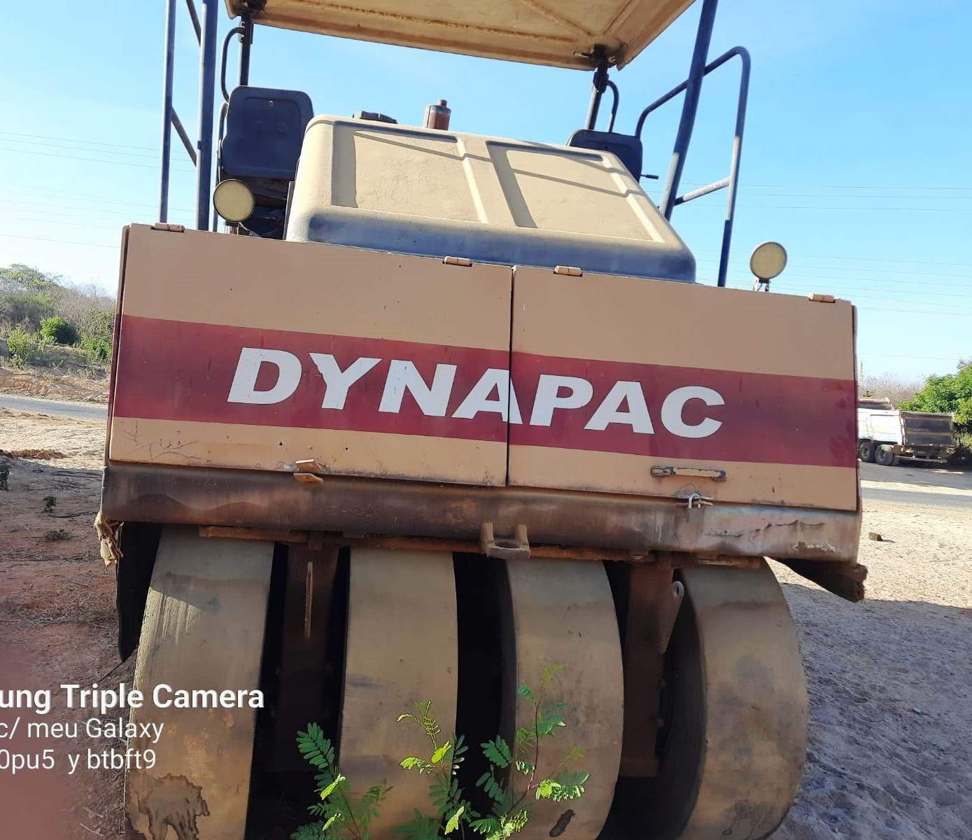 Rolo compactador Dynapac CP-271 2003 - Imagem 4