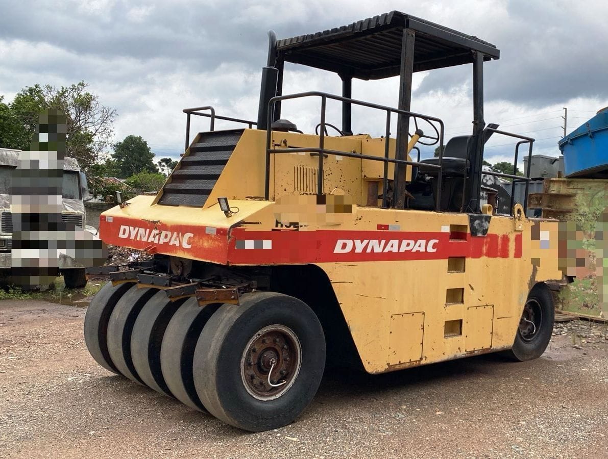 Rolo compactador Dynapac CP-271 2008 - Imagem 1