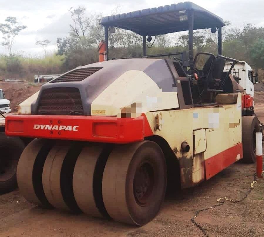 Rolo compactador Dynapac CP274 2010 - Imagem 1