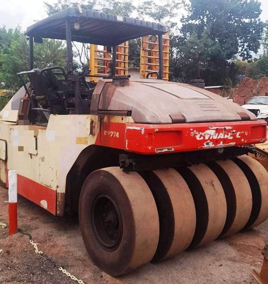 Rolo compactador Dynapac CP274 2010 - Imagem 3