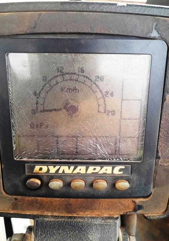 Rolo compactador Dynapac CP274 2010 - Imagem 4