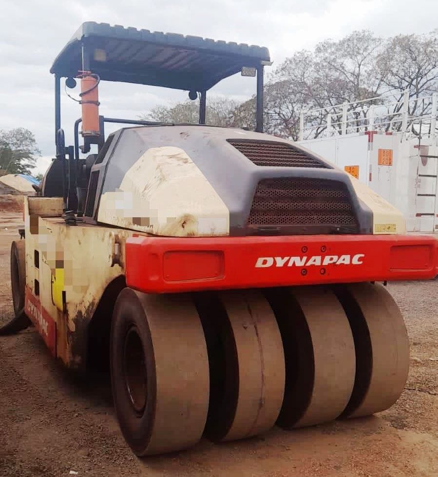 Rolo compactador Dynapac CP274 2010 - Imagem 5