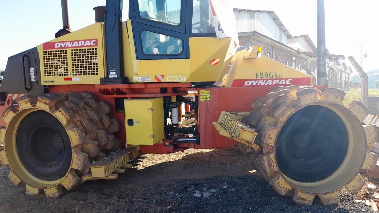 Rolo compactador Dynapac CT300 2012 - Imagem 4