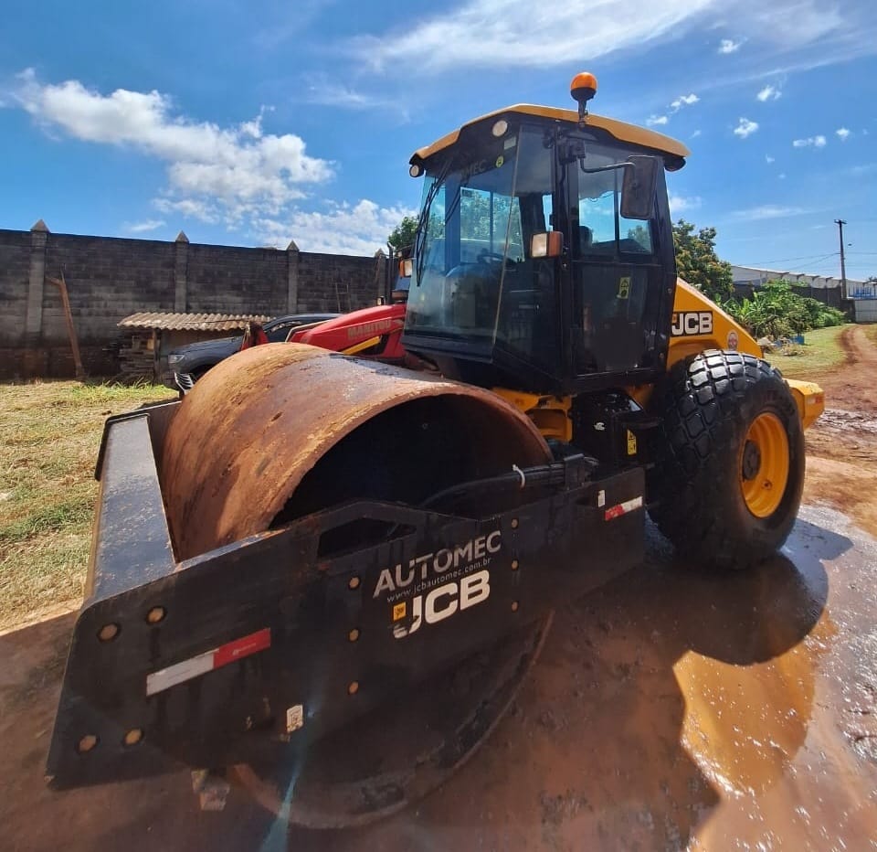 Rolo compactador JCB VM116 2022 - Imagem 12