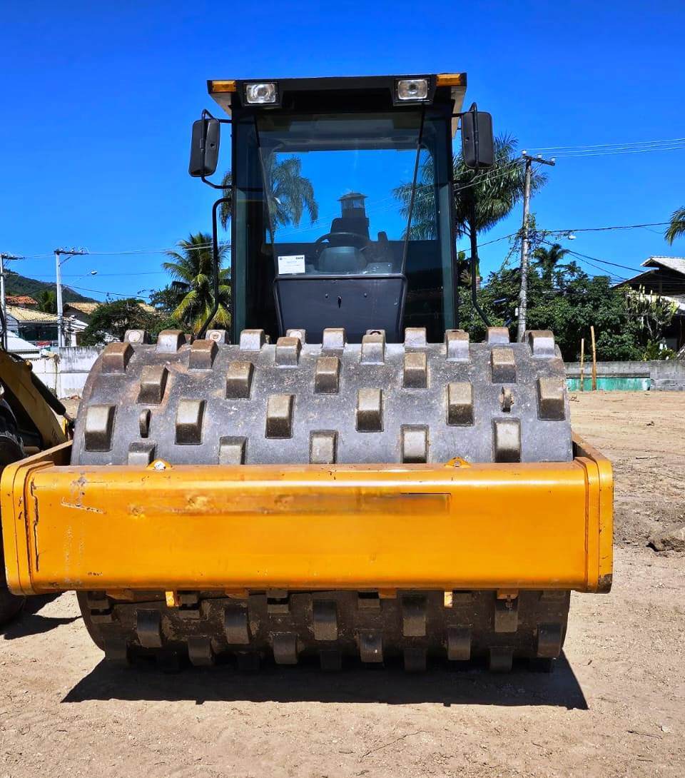 Rolo compactador Liugong 612H 2011 - Imagem 2