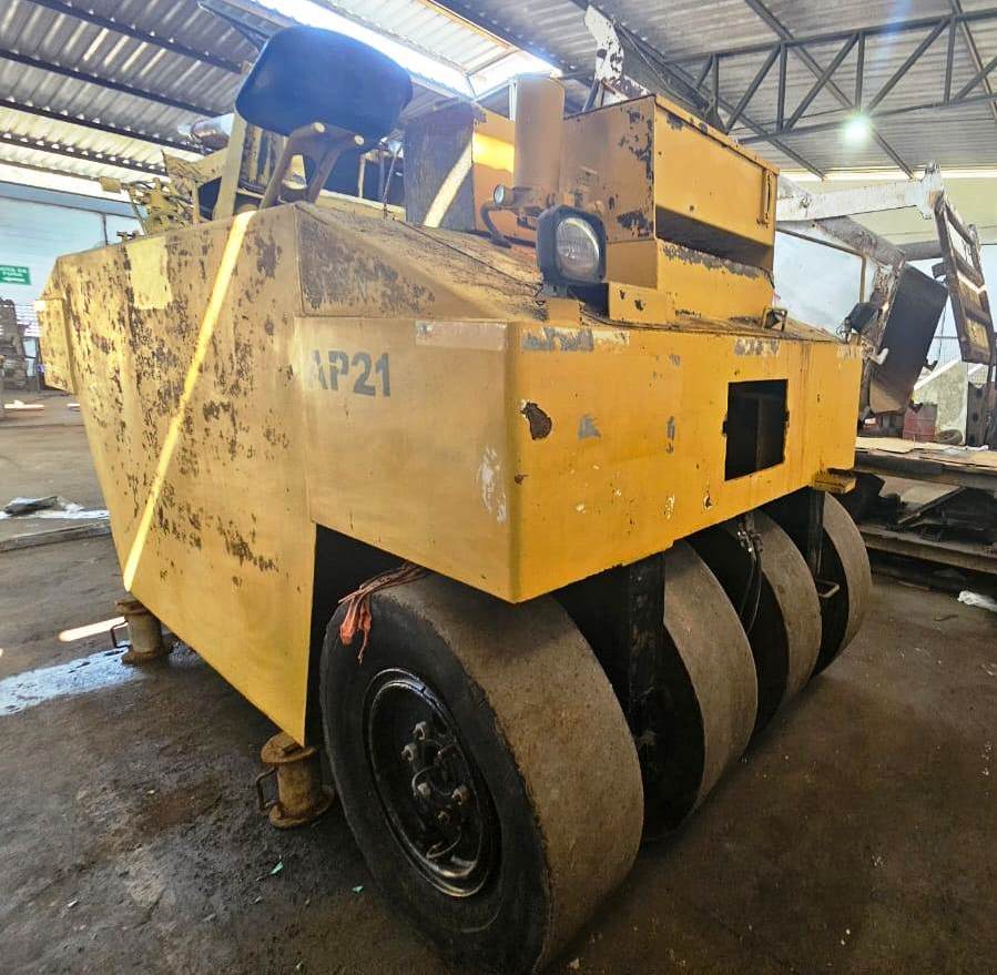 Rolo compactador Müller AP21 1974 - Imagem 2