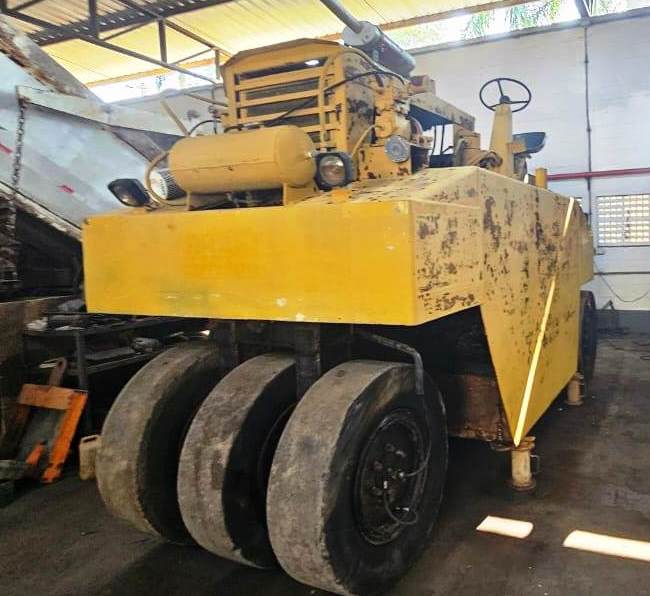 Rolo compactador Müller AP21 1974 - Imagem 3