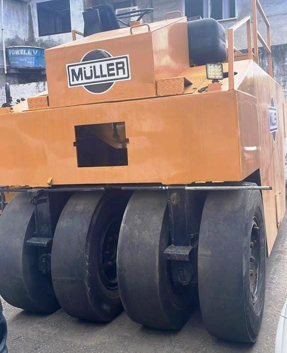 Rolo compactador Müller AP 26 1980 - Imagem 2