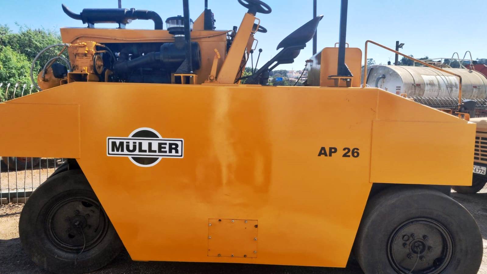 Rolo compactador Müller AP 26 1989 - Imagem 4