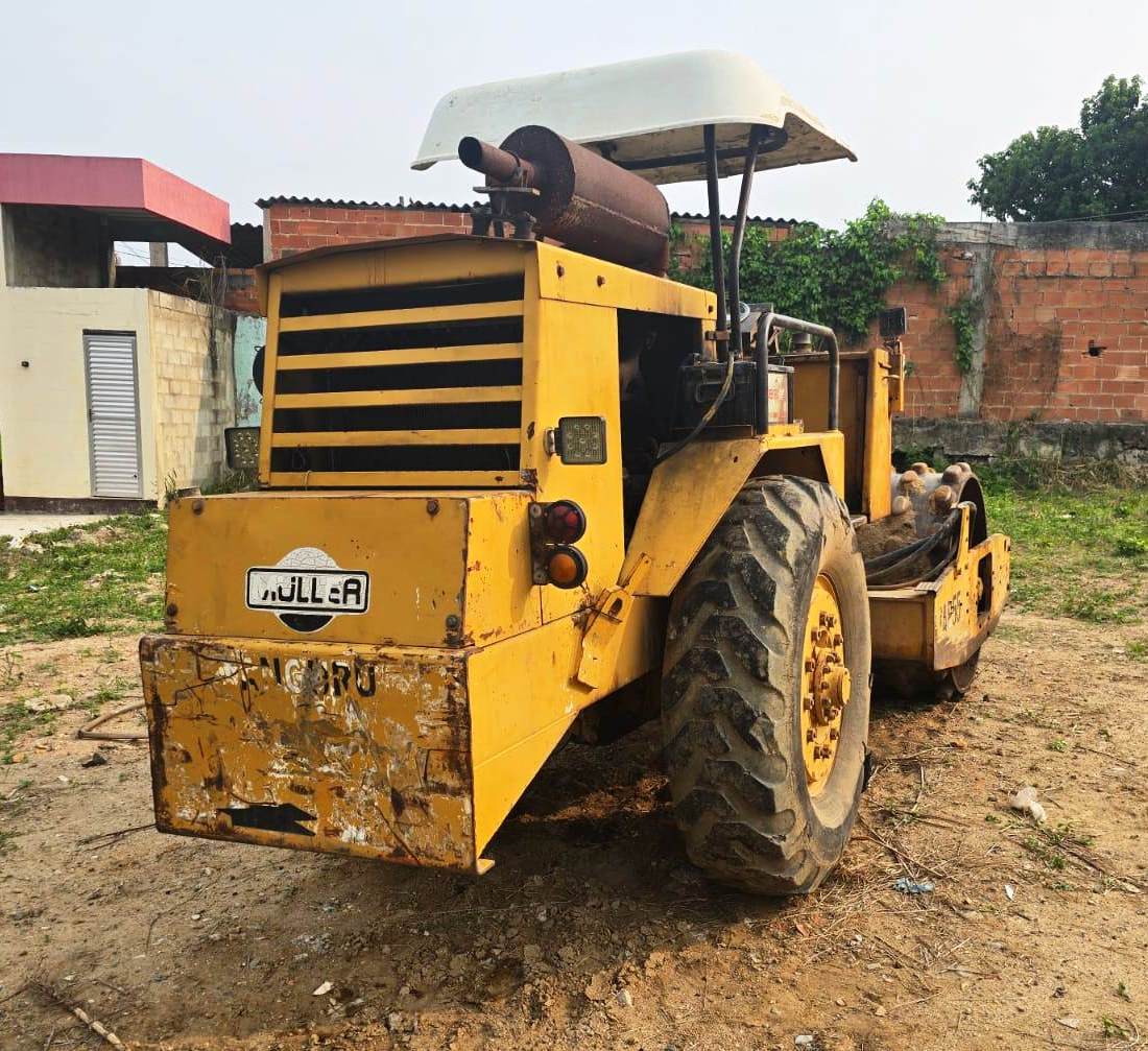 Rolo compactador Müller VAP55 1986 - Imagem 3