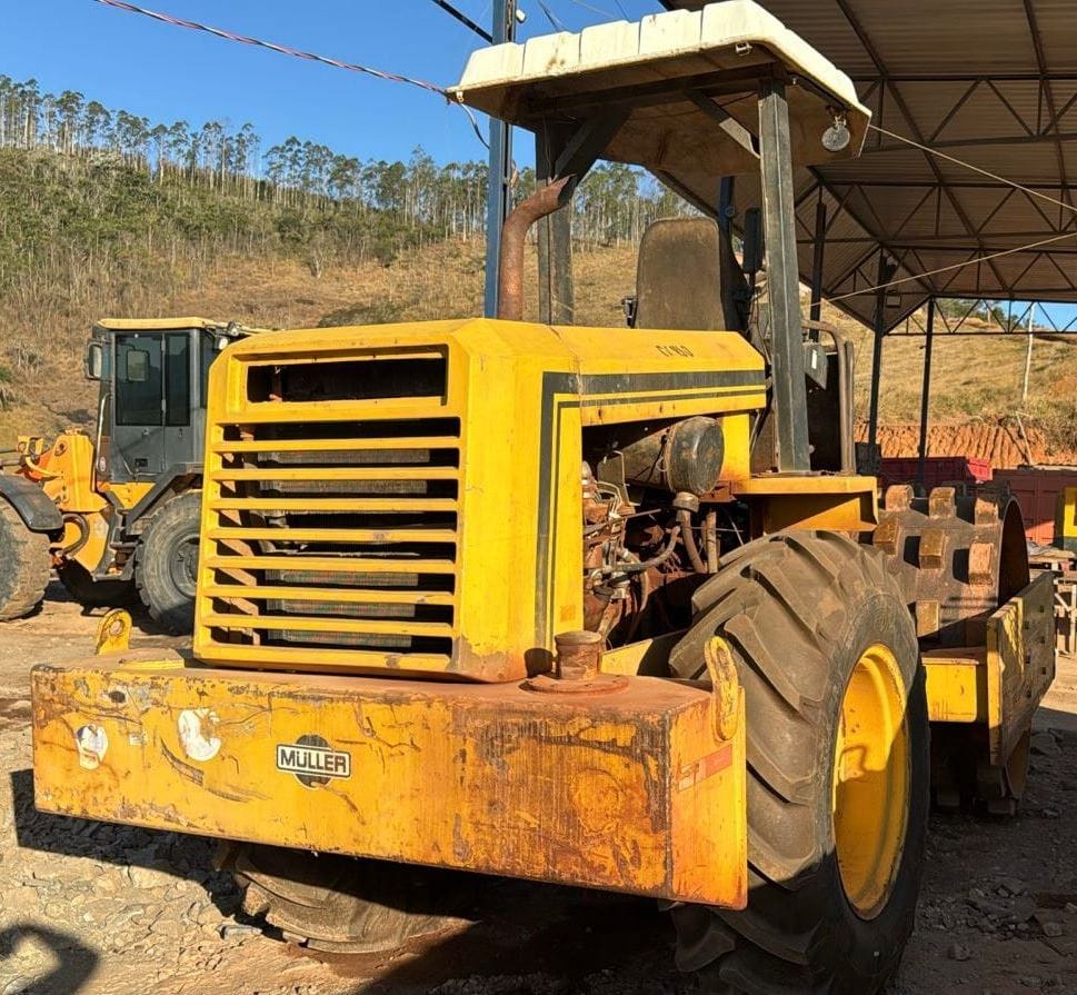 Rolo compactador Müller VAP70 1998 - Imagem 1