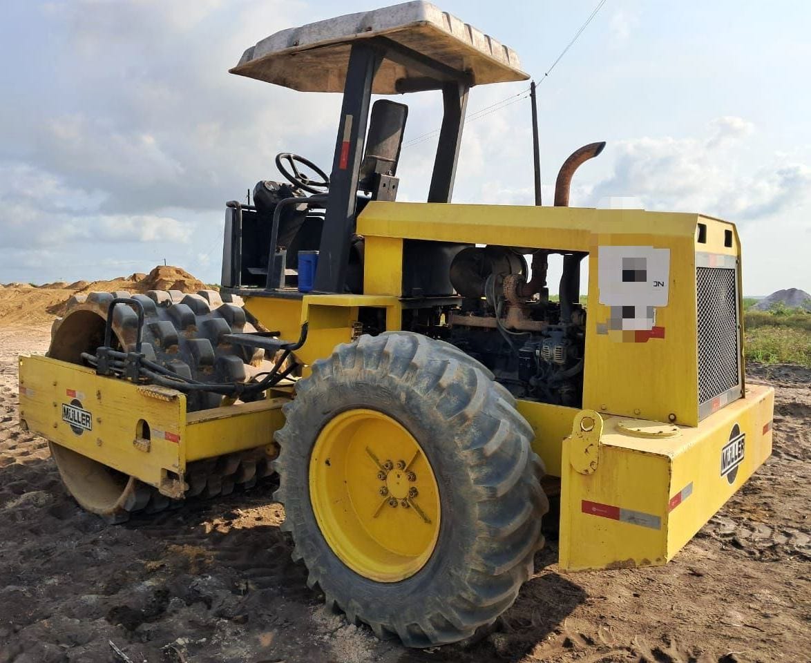 Rolo compactador Müller VAP70 2006 - Imagem 2