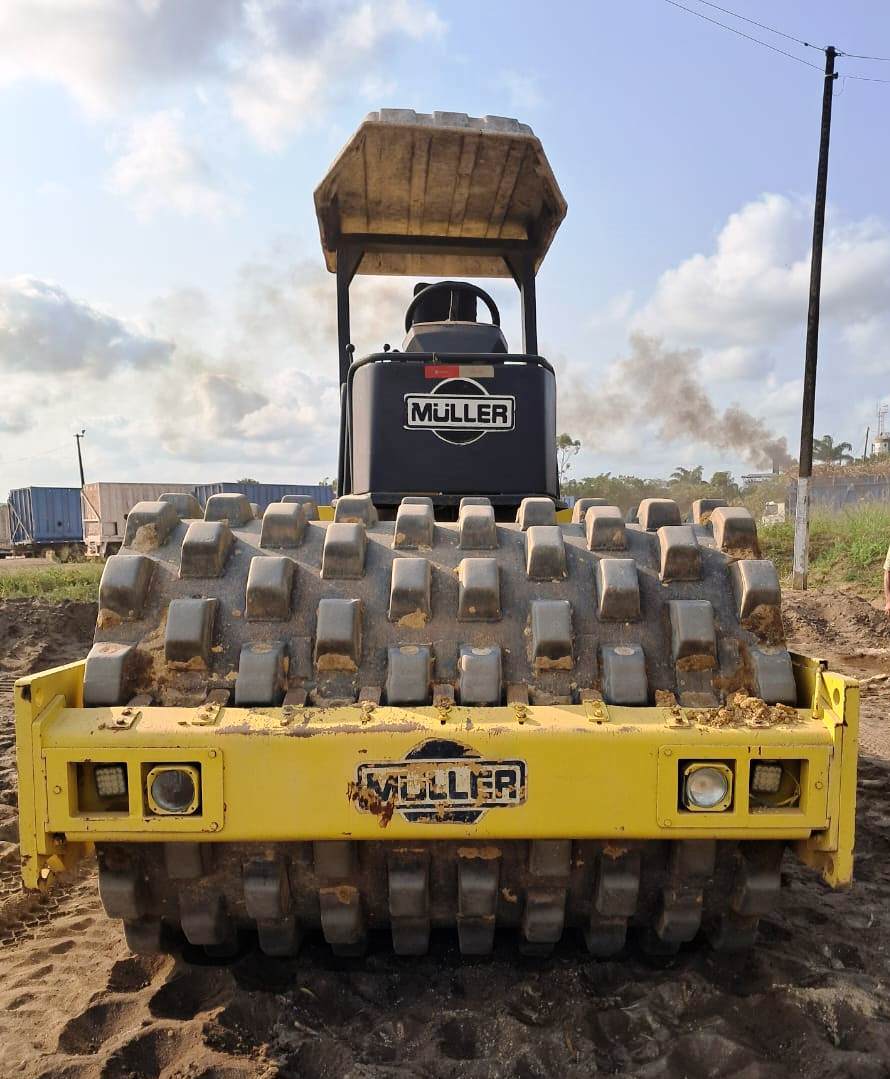 Rolo compactador Müller VAP70 2006 - Imagem 4