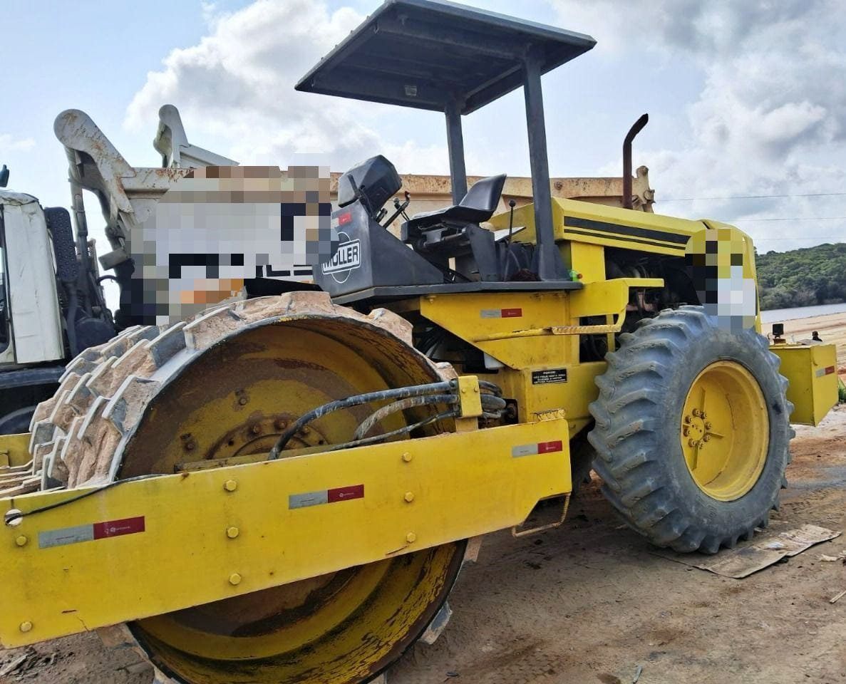 Rolo compactador Müller VAP70 2007 - Imagem 3
