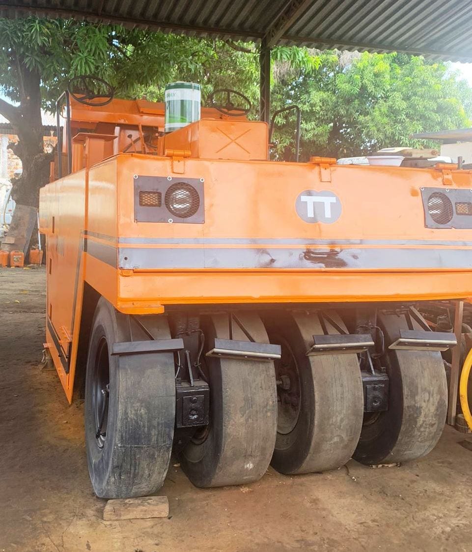 Rolo compactador Tema Terra SP8000 1998 - Imagem 2