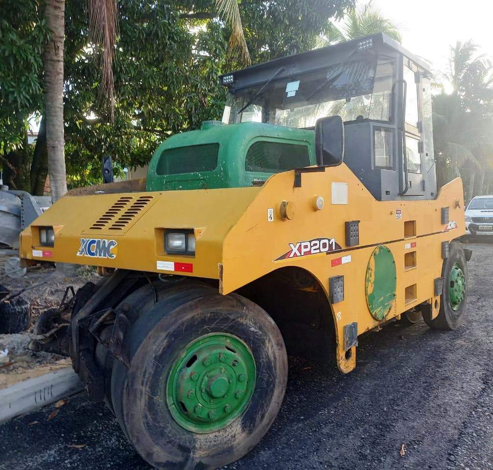 Rolo compactador XCMG XP201 2016 - Imagem 1