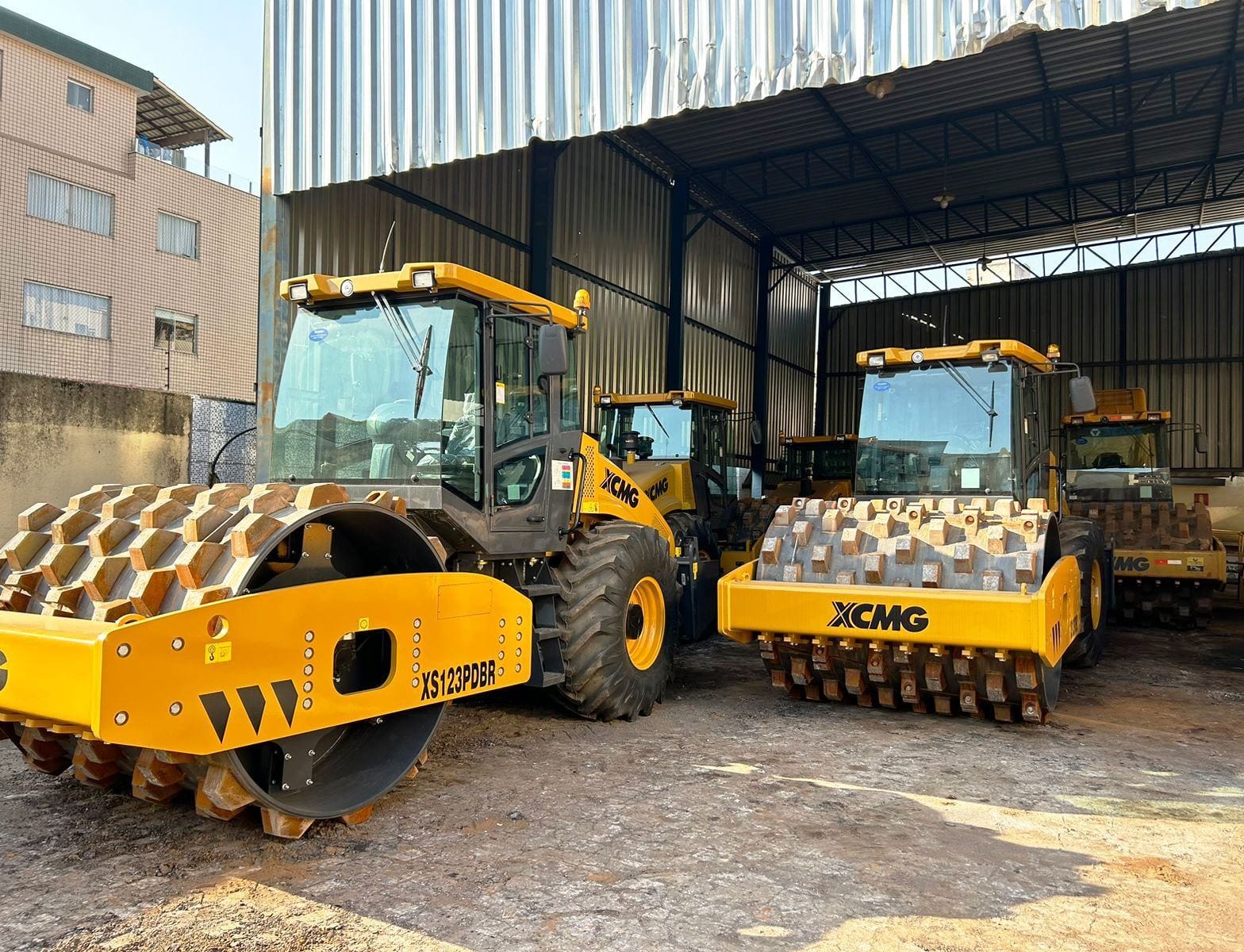 Rolo compactador XCMG XS123PDBR 2024 - Imagem 3