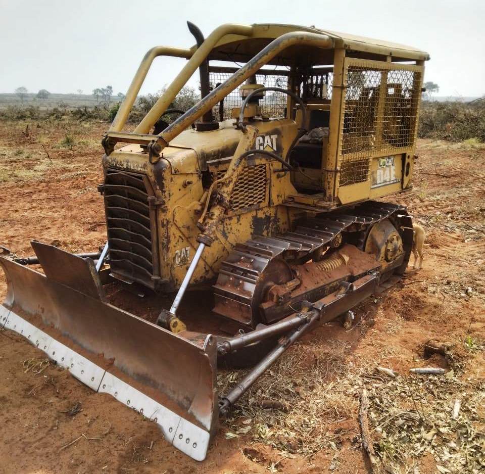 Trator de esteira Caterpillar D4EDD 1989 - Imagem 2