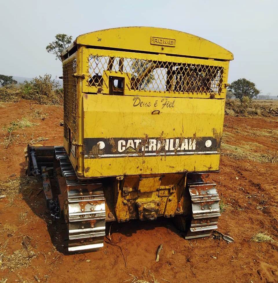 Trator de esteira Caterpillar D4EDD 1989 - Imagem 4