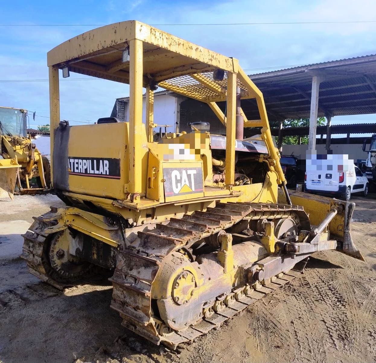 Trator de esteira Caterpillar D6DDD 1981 - Imagem 3