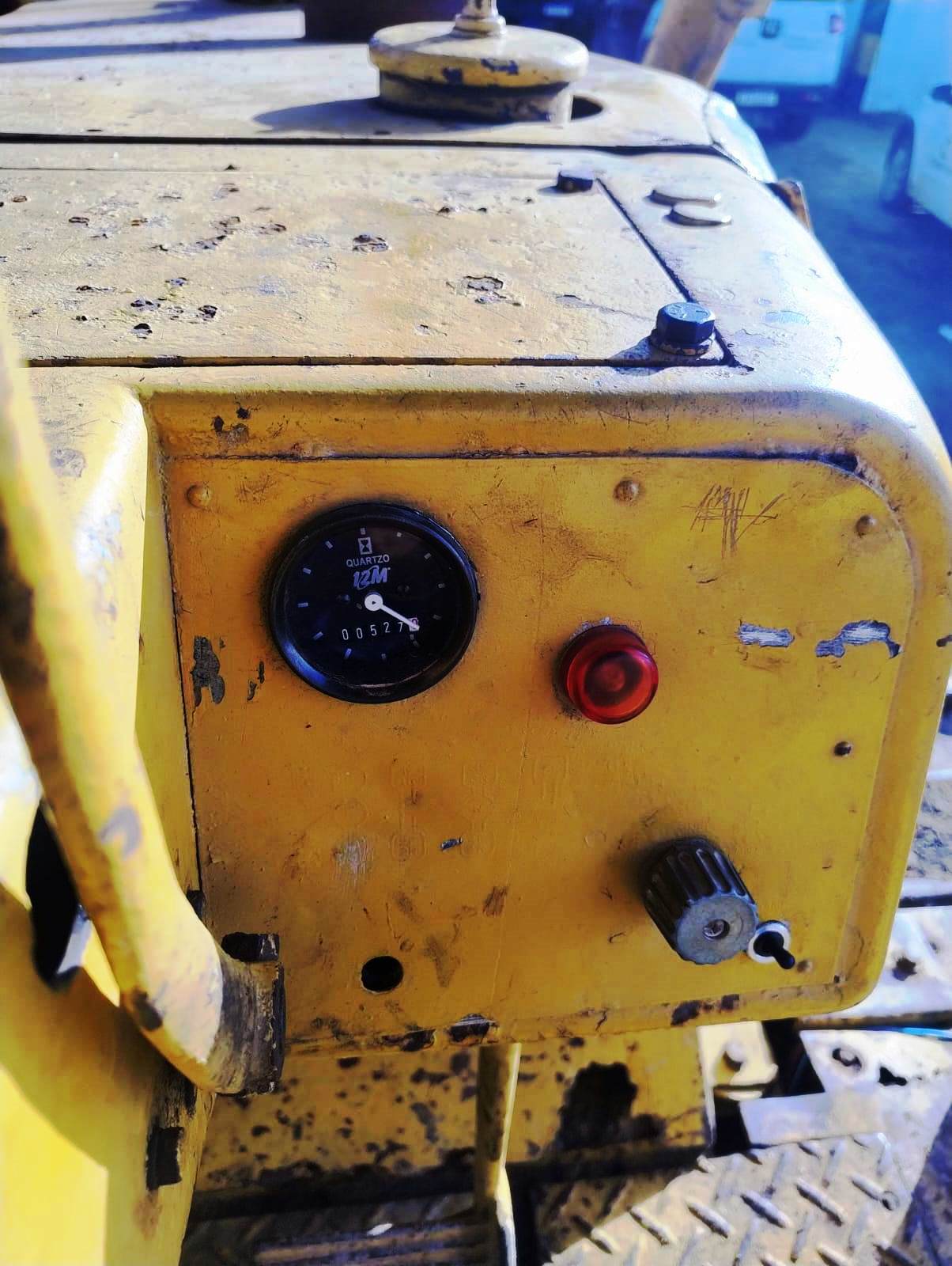 Trator de esteira Caterpillar D6DDD 1981 - Imagem 7