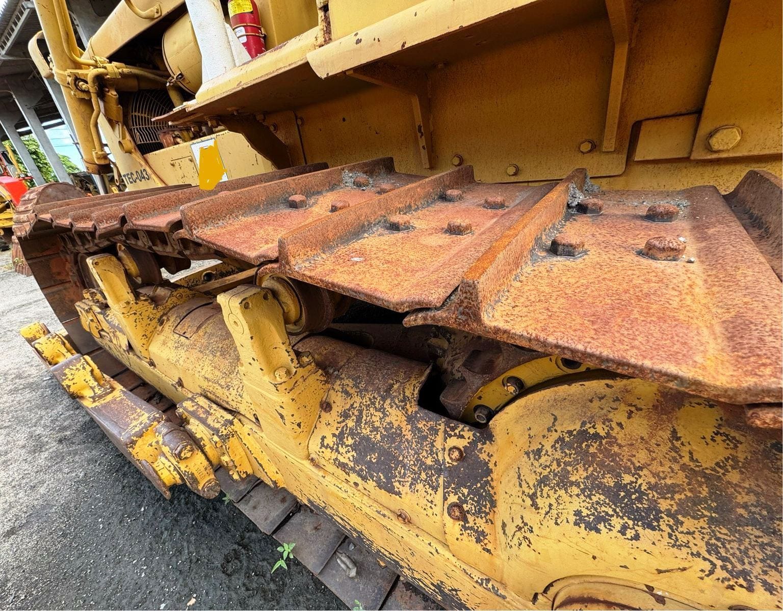 Trator de esteira Caterpillar D6DPS 1985 - Imagem 3