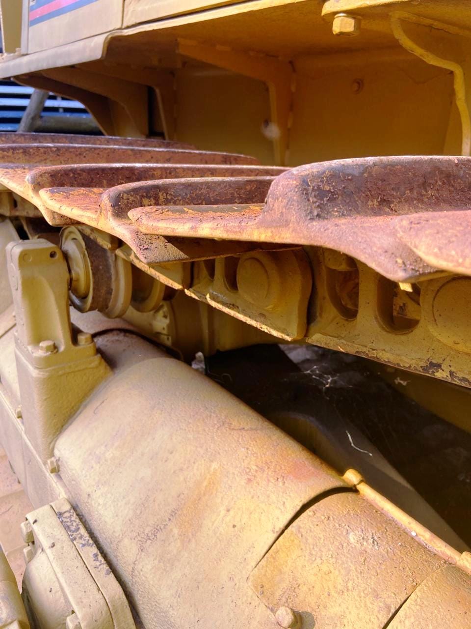 Trator de esteira Caterpillar D6DPS 1986 - Imagem 3