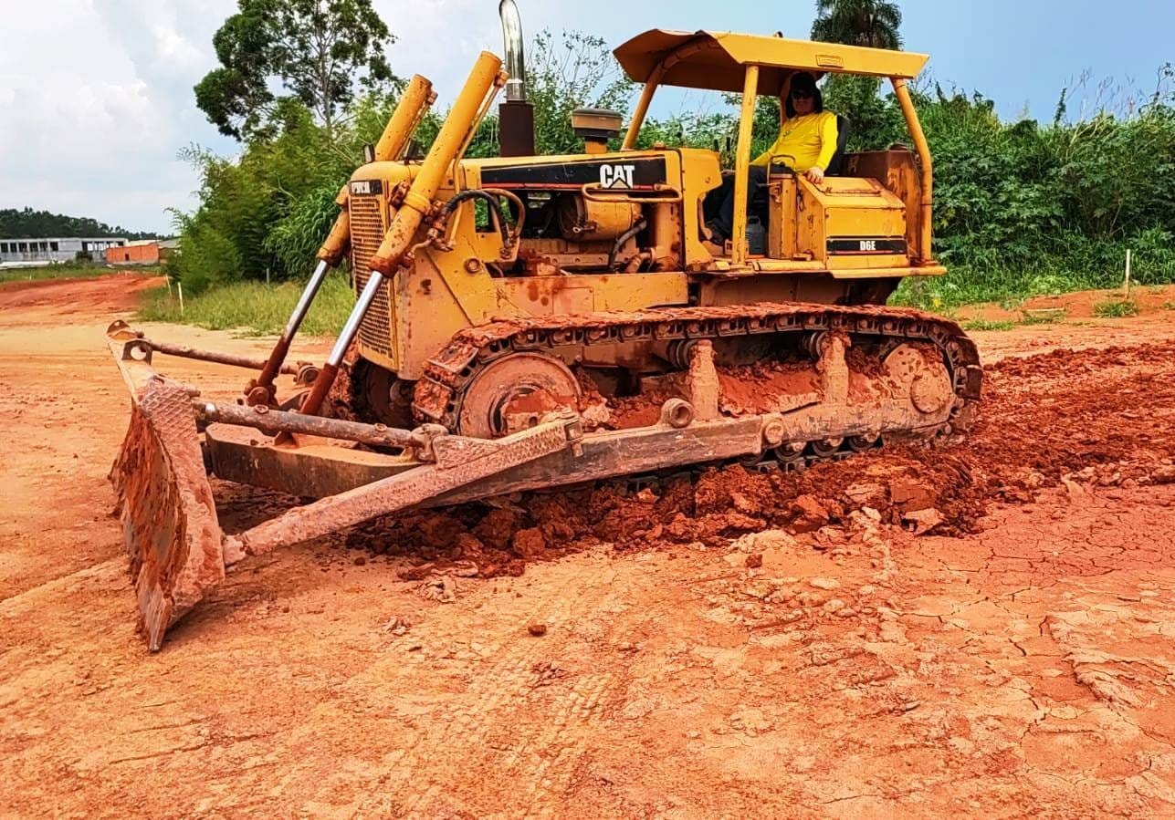 Trator de esteira Caterpillar D6EPS 1990 - Imagem 1