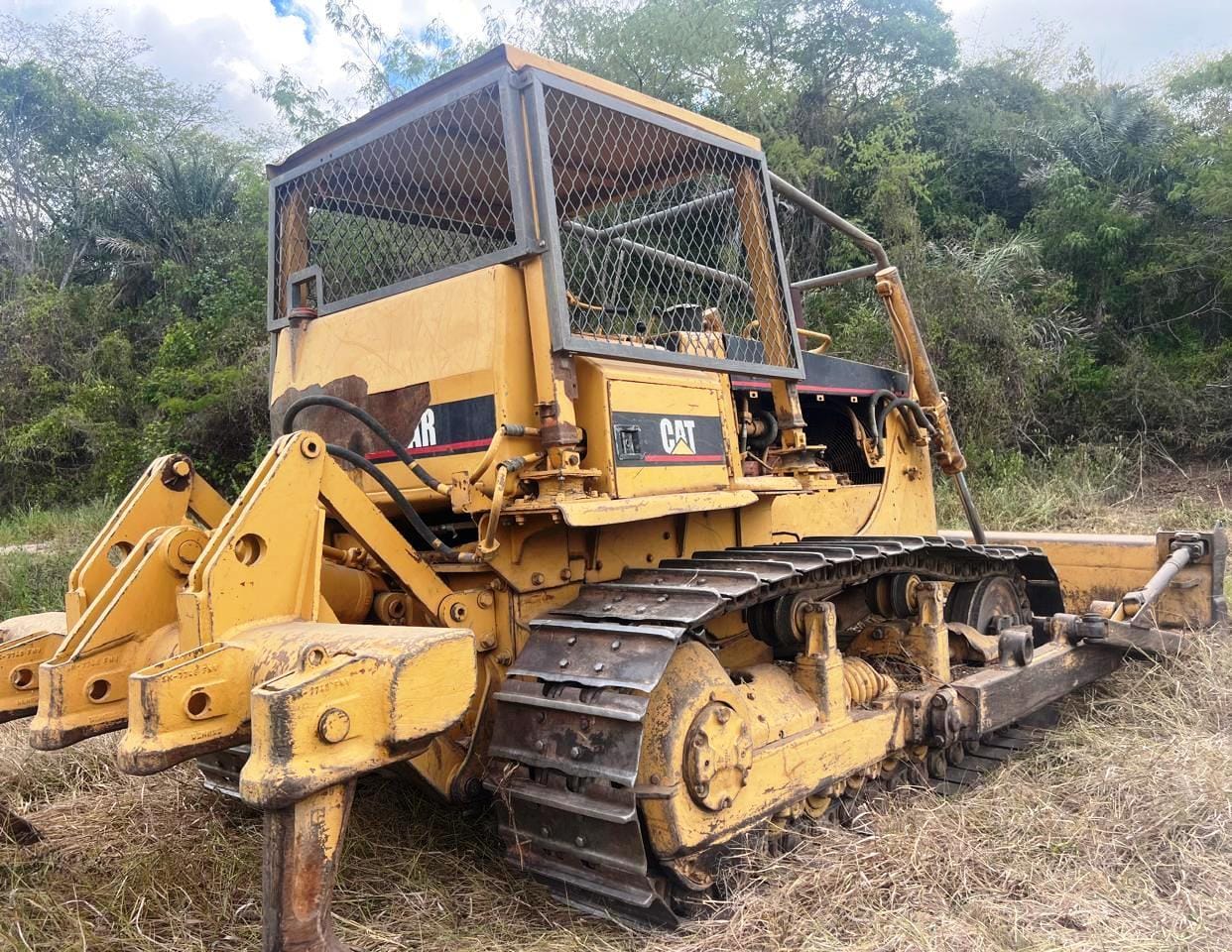 Trator de esteira Caterpillar D6EPS 1995 - Imagem 1